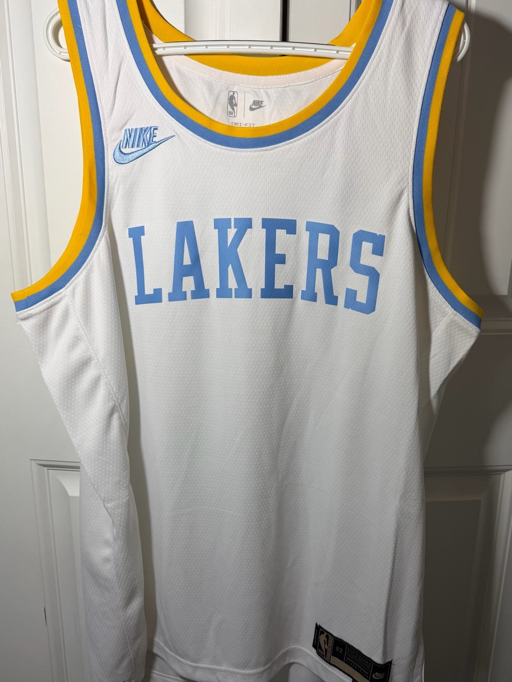 Nike Lakers Classic Edition Swingman Jersey White Blue XL 52 NWT Blank